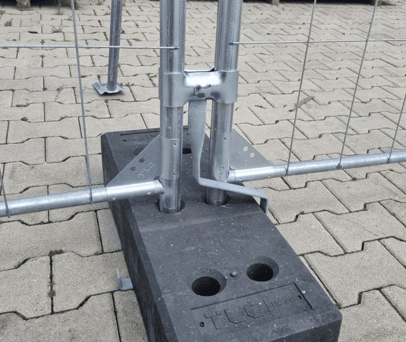 Spona na mobilné oplotenie